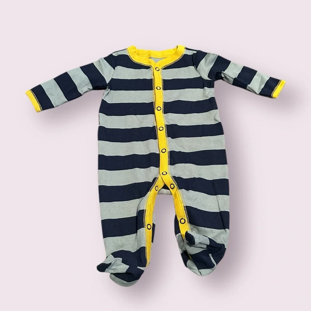 NWOT Carters Baby Striped Navy Button Front Footies Size 3 Months